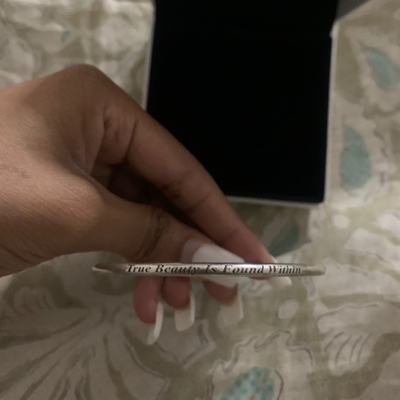 Pandora Band with Message.